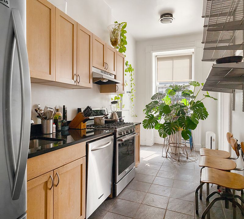 2nd image of 73 8th Ave #2