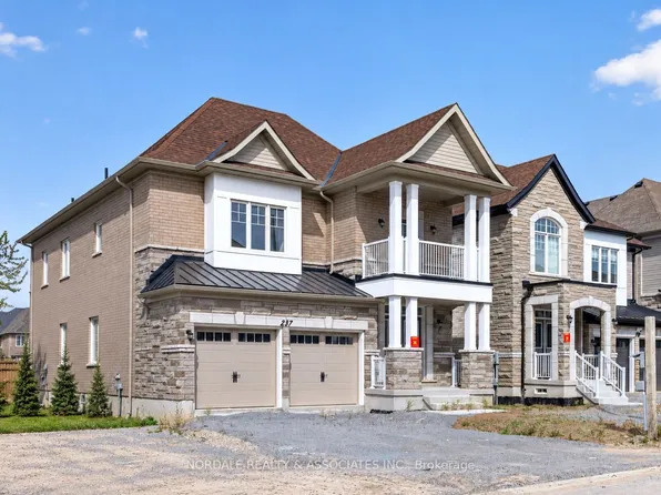 237 Seguin St, Richmond Hill, ON L4E 1N7