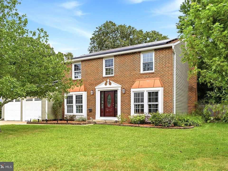 1st image of 3003 Hickory Valley Dr