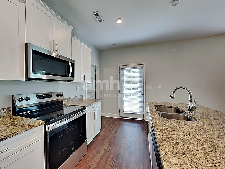 5039 Mountain Springs Rd — Photo 4