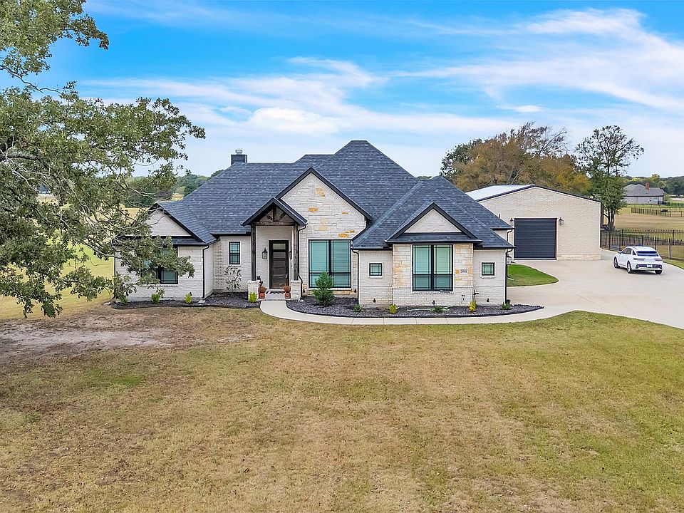 1st image of 2044 Eastfield Dr
