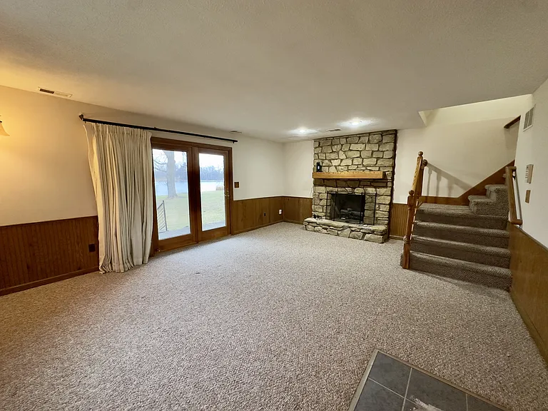 690 Terrace Lake Rd — Photo 62