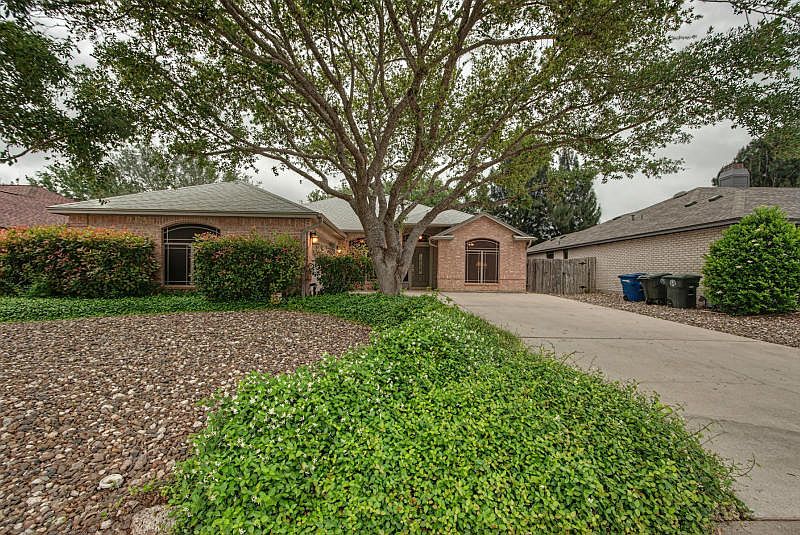1st image of 7114 Crapemyrtle Dr