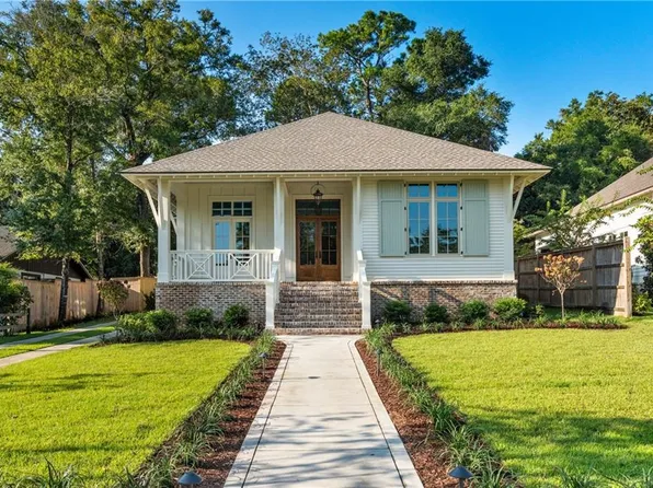 214 Tensaw Ave, Fairhope, AL 36532