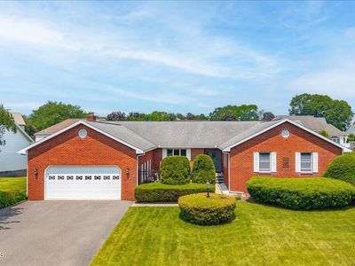 33 Woodridge Drive, Loudonville, NY, 12211