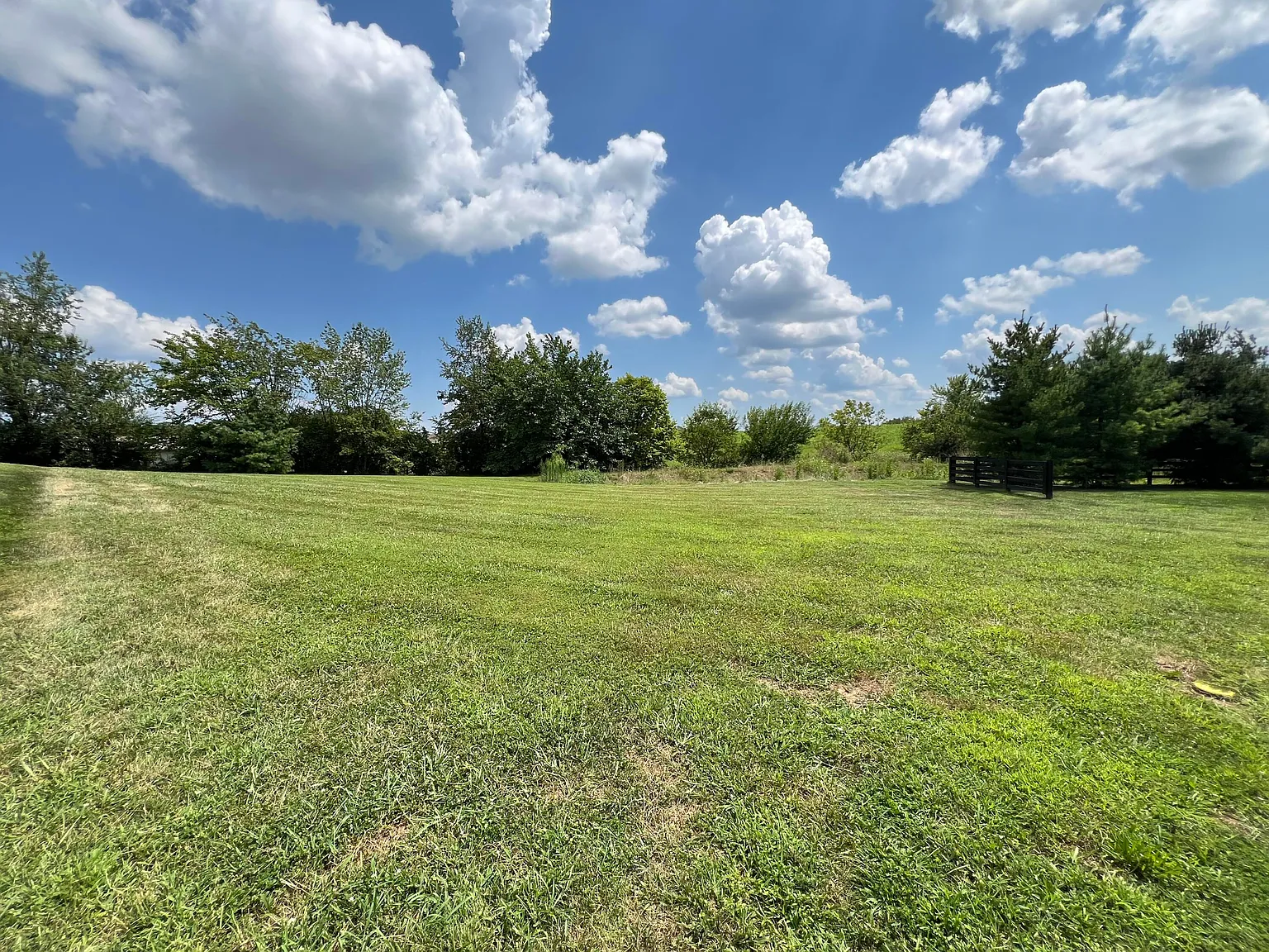 308 Duclair Dr photo 1