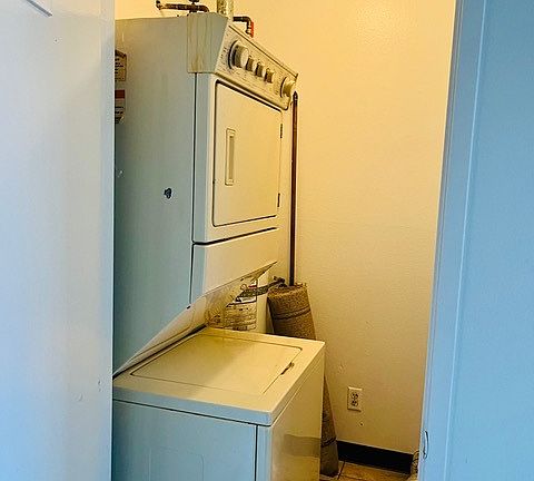 3rd image of 2325 Highbury Ave #67-67-67