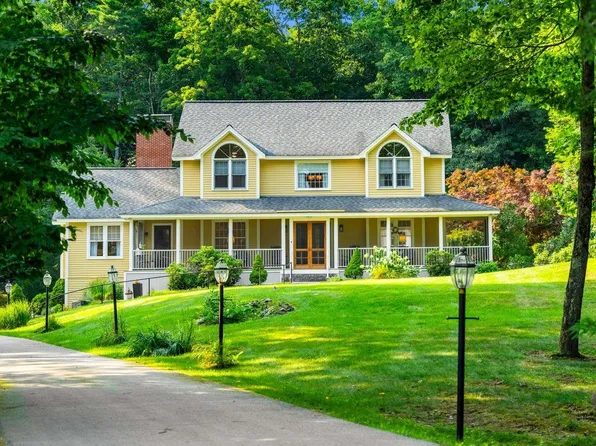 42 Louise Drive, Hollis, NH 03049