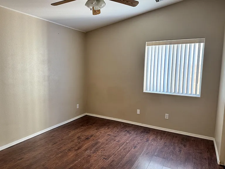 2945 Country Club Dr — Photo 7