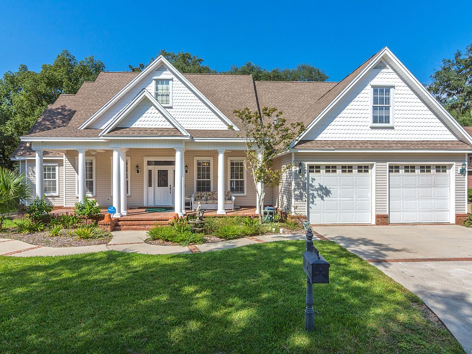 1st image of 301 Grand Oak Dr