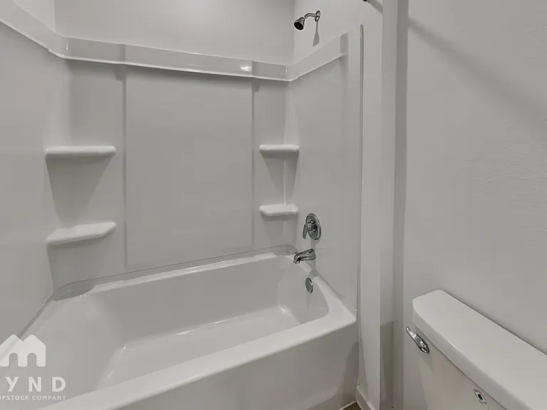940 Capracotta Dr — Photo 14