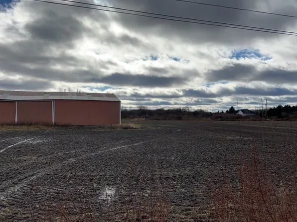 5000 E Blanchard Rd, Shepherd, MI 48883