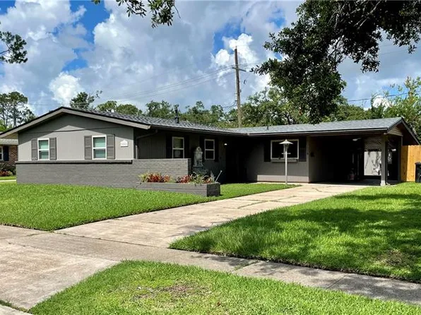 558 Ashlawn Dr, Harahan, LA 70123