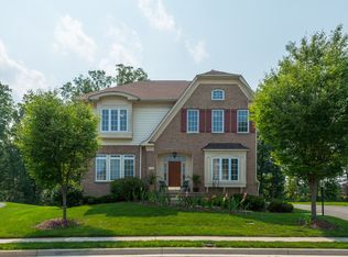 24933 Castleton Dr, Chantilly, VA 20152