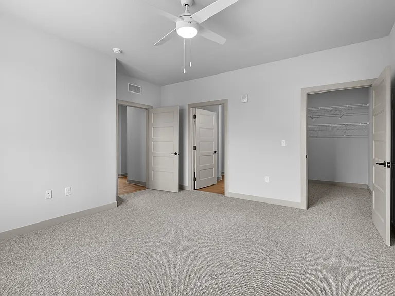 Allure Apartments — Photo 9