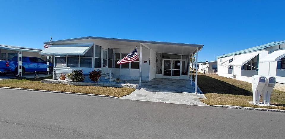 1st image of 2127 Manoa Dr