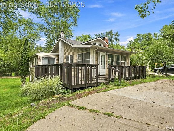 3rd image of 5607 Loveland St