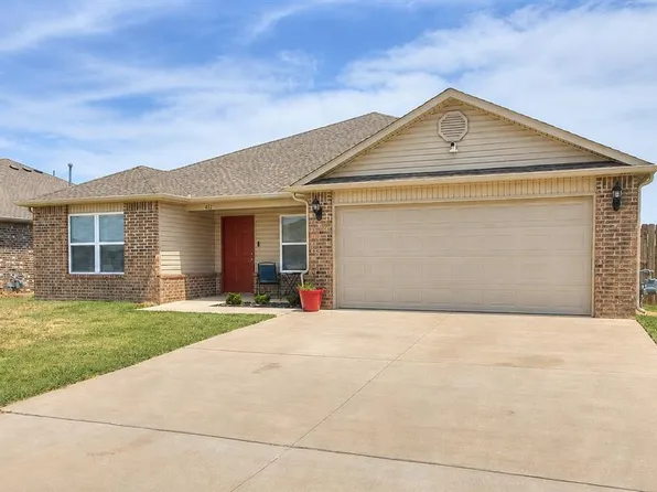 452 Fox Den Dr, Newcastle, OK 73065