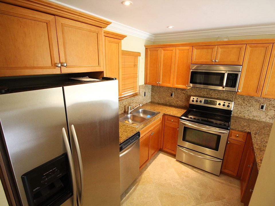 1st image of 6205 Kendale Lakes Cir #280
