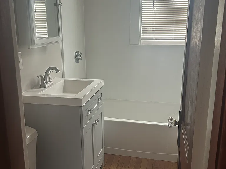 508 Brock Ave #2 — Photo 4