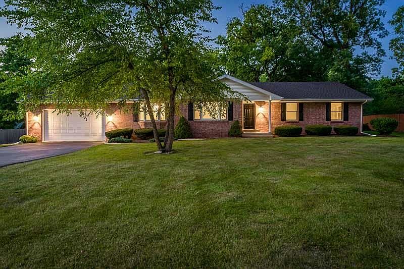 1st image of 6610 Squire Ln