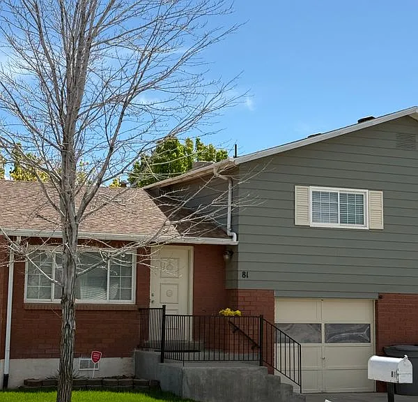 81 W 300 N #TOWNHOUSE — Photo 1