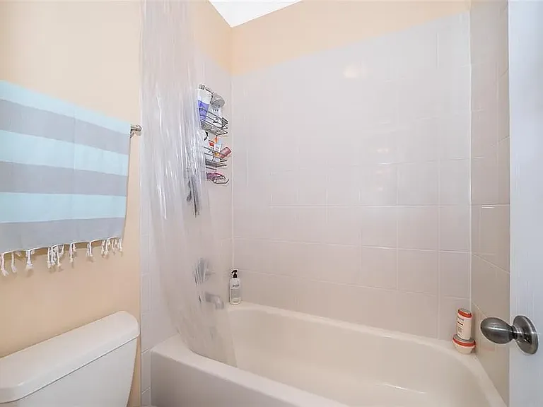 5310 Horton Ln — Photo 5
