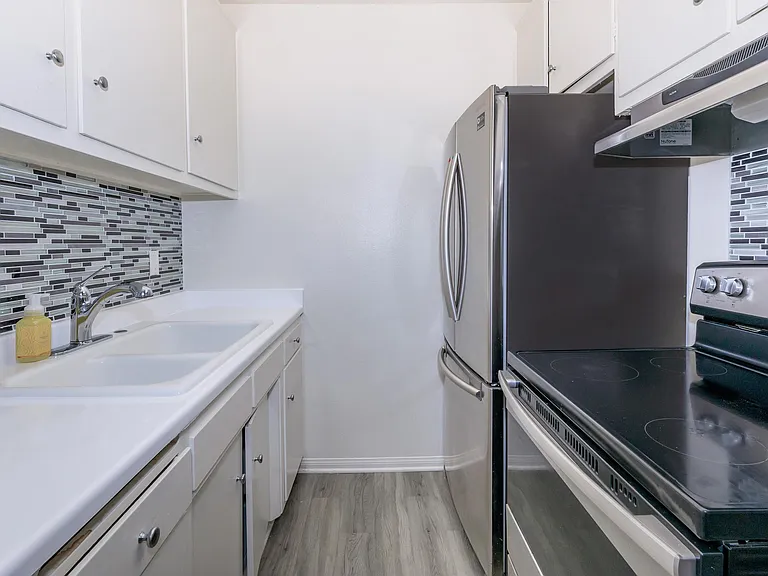 Pacific Villas — Photo 4