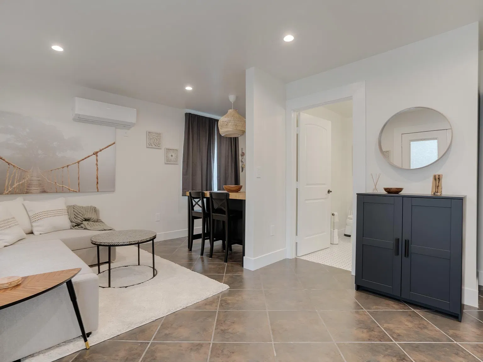 Studio, 400 sqft, $1,850 — Photo 2