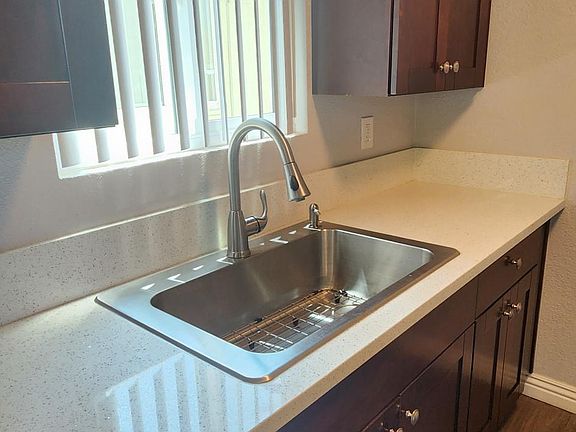 5th image of 548 4th Ave APT A