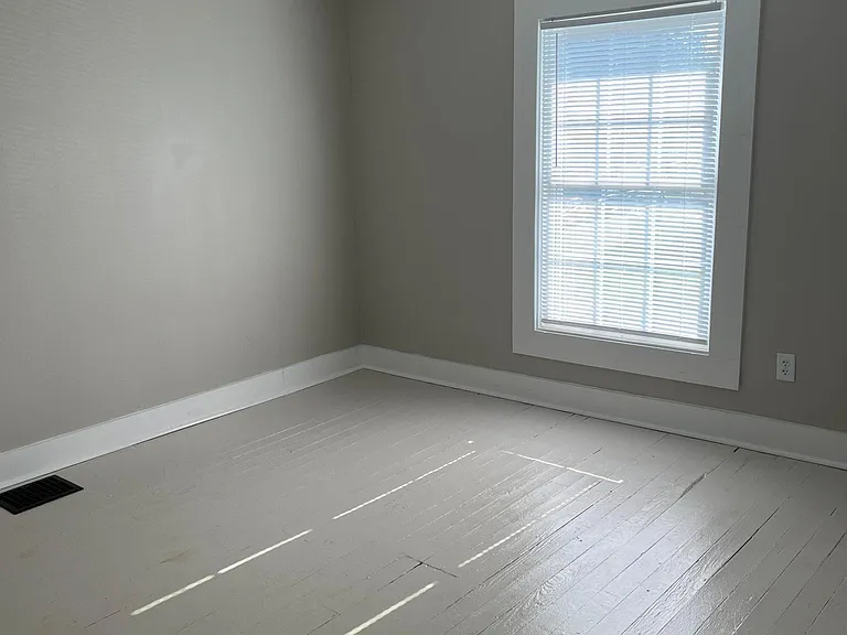 1536 Churchman Ave — Photo 11