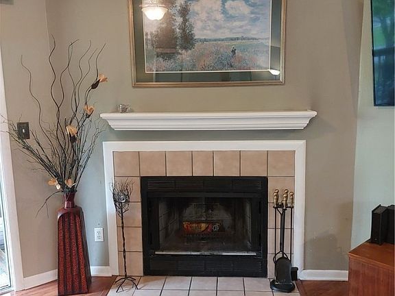 4th image of 6701 Green Branch Dr APT 7