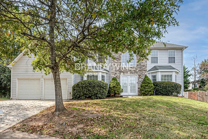5 bed, 3.0 bath, 3120 sqft, $2,730 — Photo 2