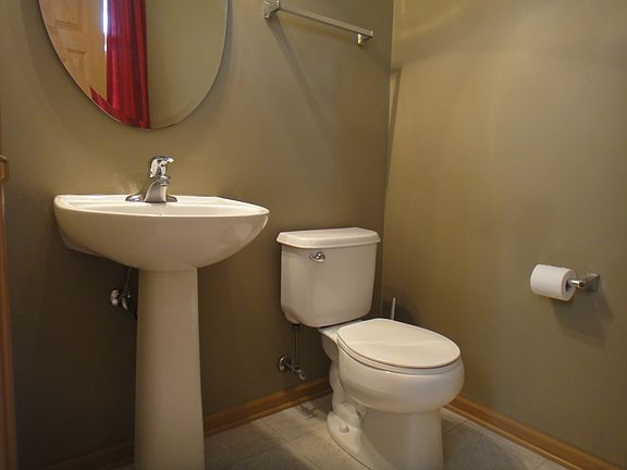 4th image of 1526 Grand Dr Unit 4