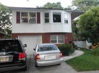 20023 Pompeii Rd, Hollis, NY 11423