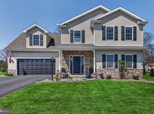 25 Thoroughbred Dr, York Haven, PA