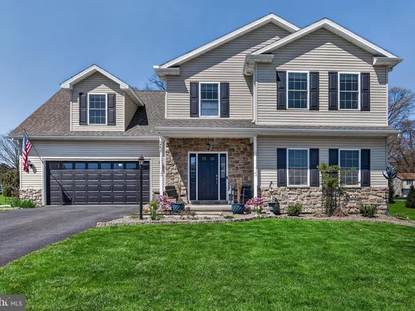 25 Thoroughbred Dr, York Haven, PA 17370