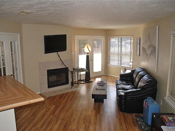 2nd image of 2314 Bamboo Dr APT I104