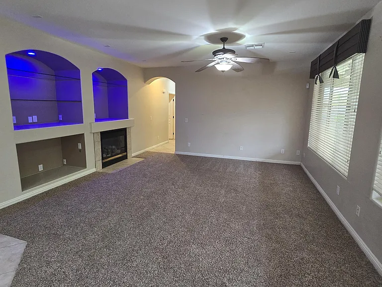7318 N Kirsten Ave — Photo 9