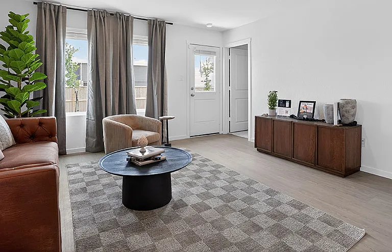 Vista at Avenida Rental Homes — Photo 7