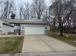 1012 Beechtree Ct, Norton Shores, MI