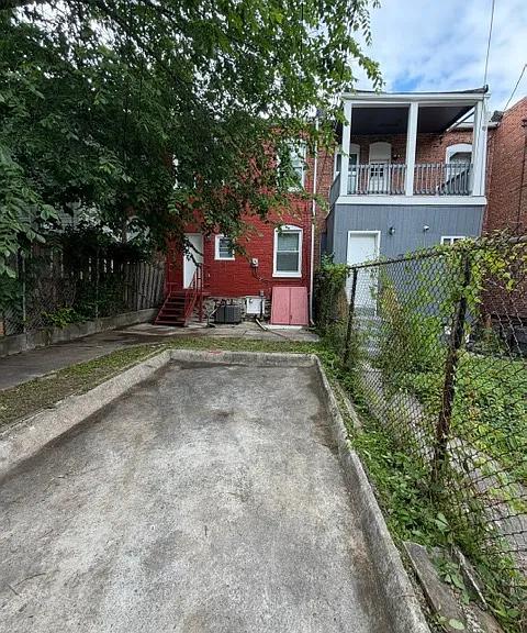 2905 Presbury St — Photo 28