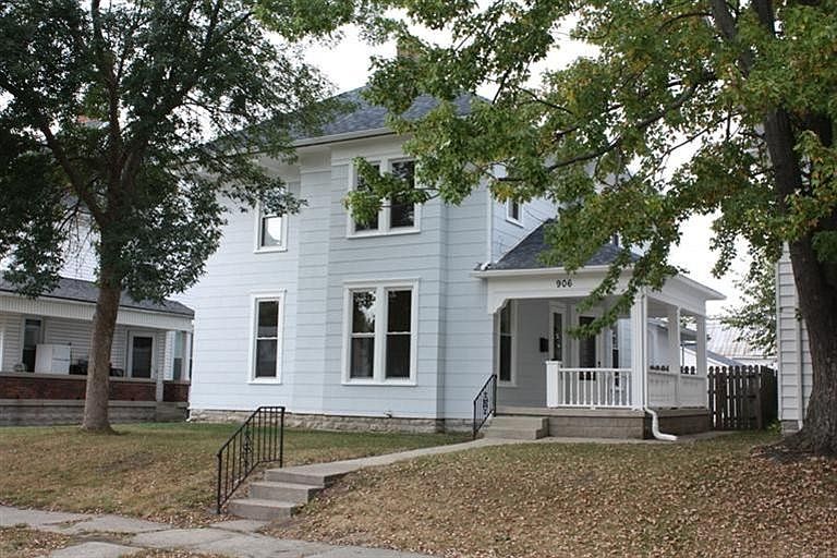1st image of 906 W Ash St