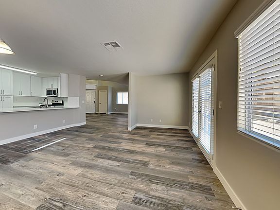 4th image of 7509 Wandering St