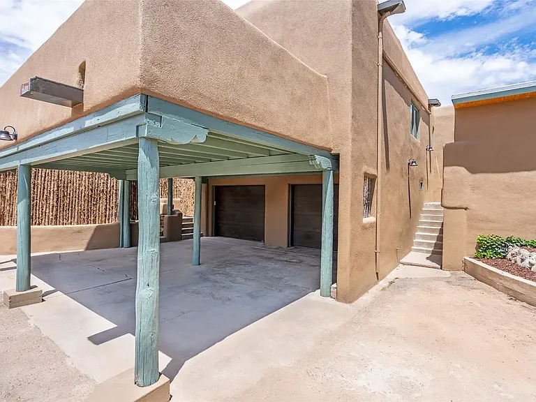 1315 Old Pecos Trl #C — Photo 7