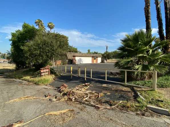 200 W Jeffrey St, Bakersfield, CA 93305