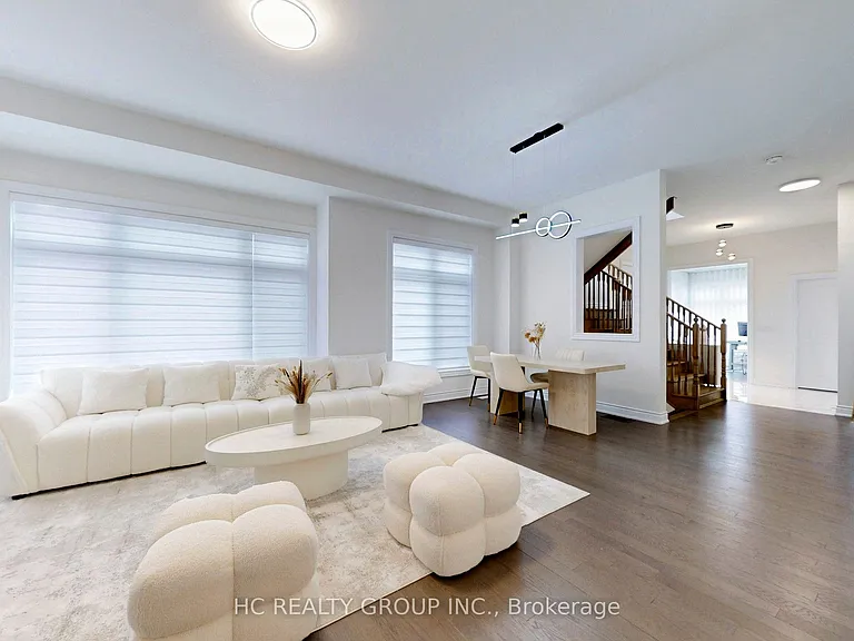 20 Harold Humphrey St — Photo 8
