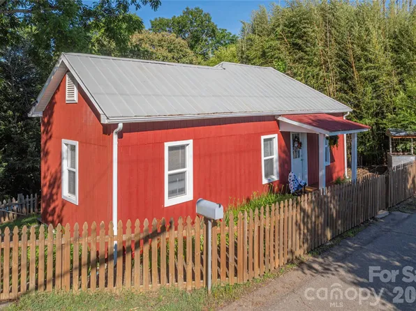 261 Star Ridge Rd, Canton, NC 28716