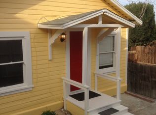 522 1/2 F St, Taft, CA 93268