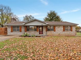 212 E Joplin St, Greenwood, AR 72936